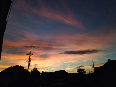 大きな虹と綺麗な夕焼け_e0136066_0312045.jpg
