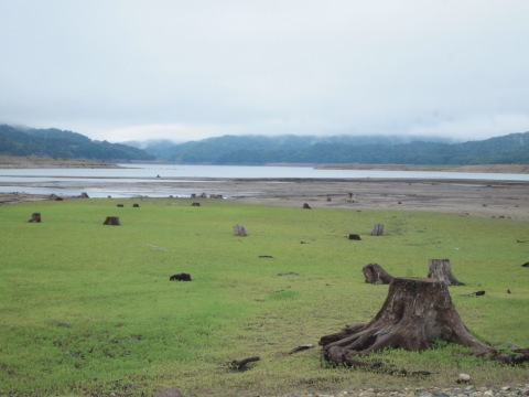 今度は水のないタウシュベツへ･････北海道５_b0331802_22423859.jpg