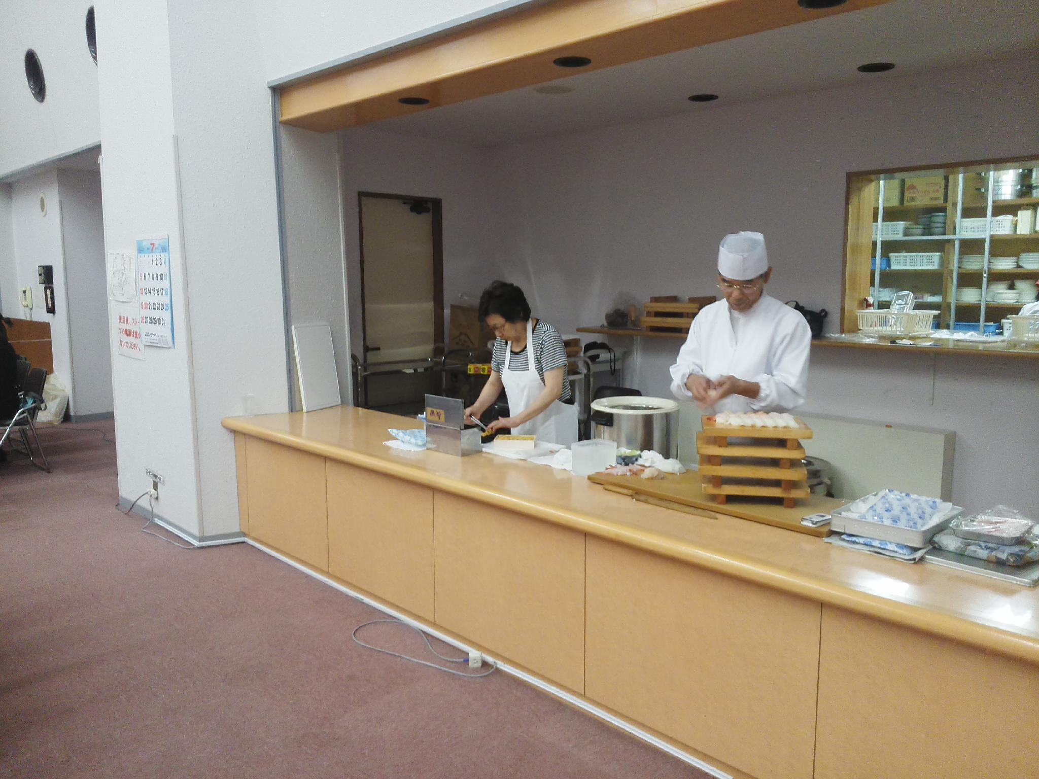 職人出張サービス(ながた寿司)_b0237604_19505011.jpg