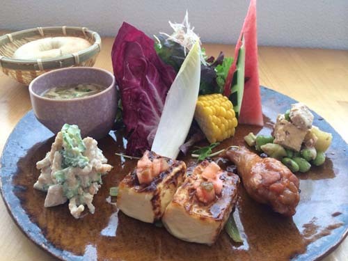 「六品の大皿・ご馳走ぷれーと/豆腐ステーキ 柚子胡椒ソース」_a0251920_12045479.jpg