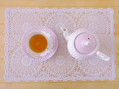 便利でかわいいビニールレースのランチョンマット ドイツより 素敵なものに囲まれて
