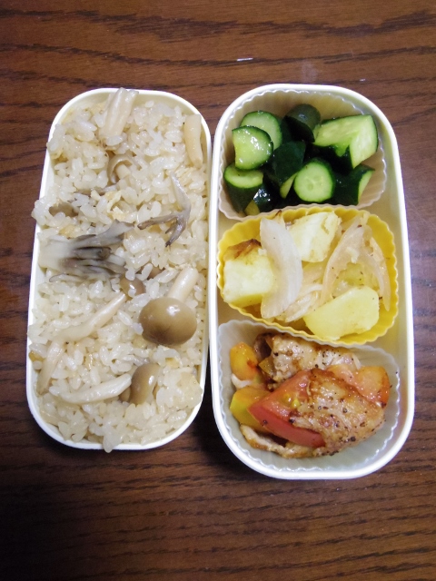 ある日のお弁当（トマトの肉巻）_b0287241_6274934.jpg