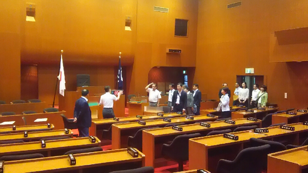区民生活常任委員会 視察初日_c0092197_17401998.jpg