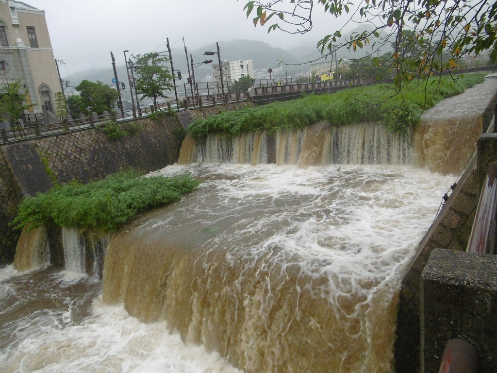 雨台風_f0205367_18591623.jpg