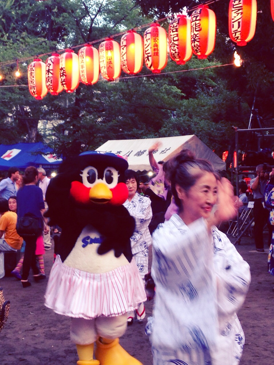 「鳩森八幡神社盆踊り」_a0075684_2073226.jpg