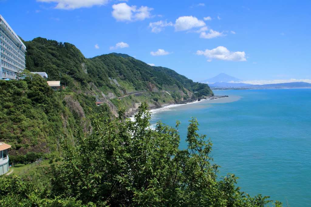 真夏の海と富士山_a0188405_09053370.jpg