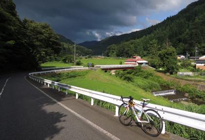 最近は殿ダムを経由して岩美町の(いこいの里キャンプ場)で...._b0194185_2245430.jpg