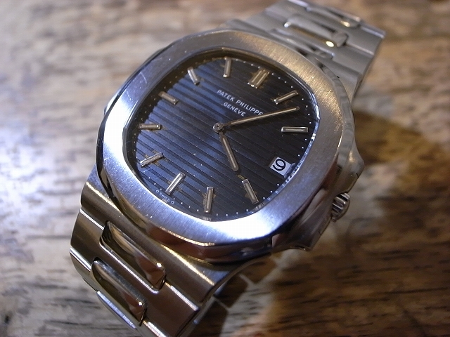 PATEK PHILIPPE Nautilus パテックフィリップ ノーチラス  時計修理_b0167617_12104876.jpg