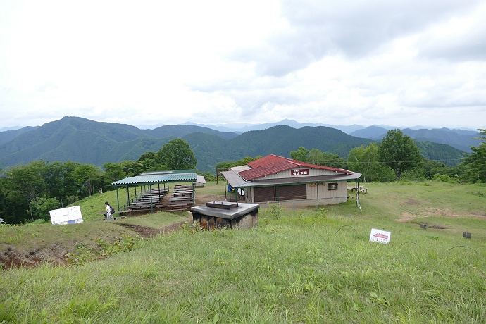 陣馬山から相模湖に下る　その４_c0196928_1032954.jpg