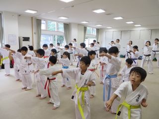 日曜空手は新琴似・新川教室_c0118332_13231449.jpg
