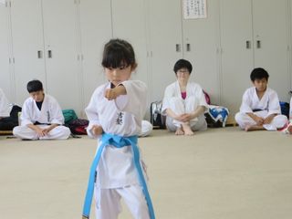 日曜空手は新琴似・新川教室_c0118332_13233830.jpg