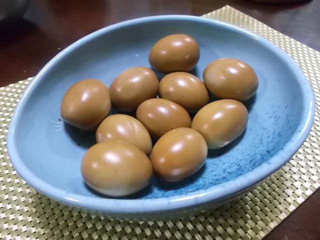 卵の燻製_f0019498_1444347.jpg
