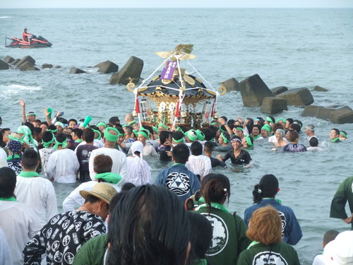 暁の祭典”濱降り祭”...茅ヶ崎_b0137932_1081931.jpg