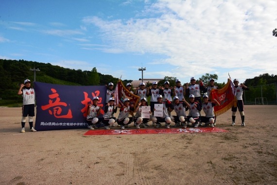 岡山県優勝竜操中と栃木県北優勝金田南中　準優勝黒田原中_b0249247_16523145.jpg