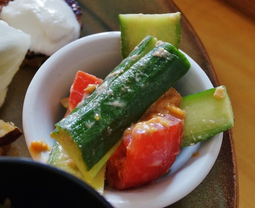 Cafe Yooi (カフェ ヨーイ)の猫たち @池田市・石橋_b0063958_7361332.jpg