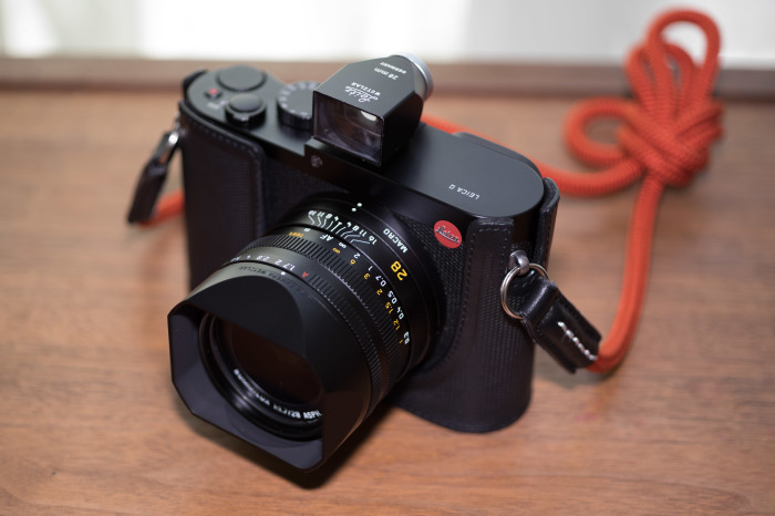 ライカ Leica Q Typ116  予備バッテリー レザープロテクター付き