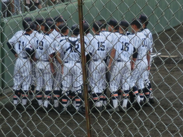 富士市立高校野球部 「残念!」早すぎる敗退_f0141310_652124.jpg