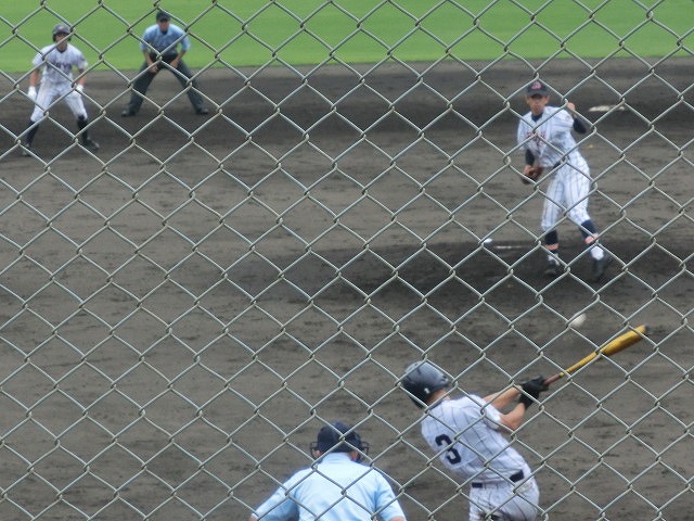 富士市立高校野球部 「残念!」早すぎる敗退_f0141310_6531443.jpg