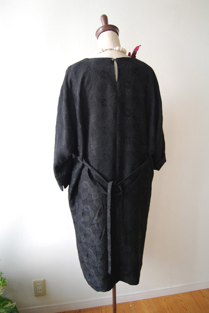 着物リメイク・羽織からドルマン袖のワンピース : harico couture