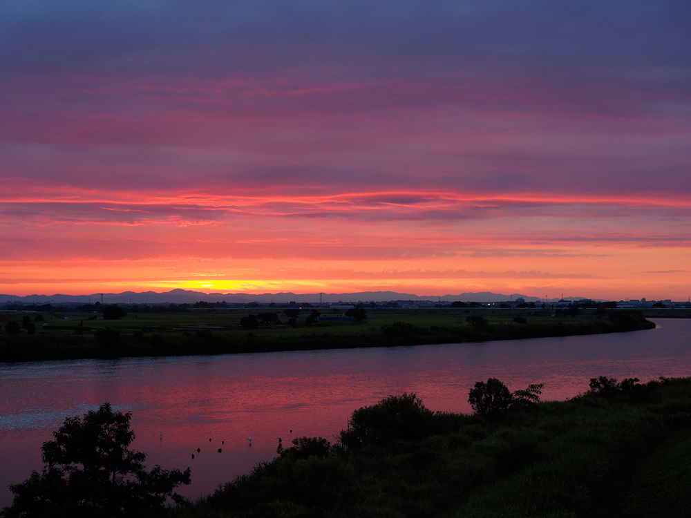 佐渡に落ちる夕日_e0214470_20120419.jpg