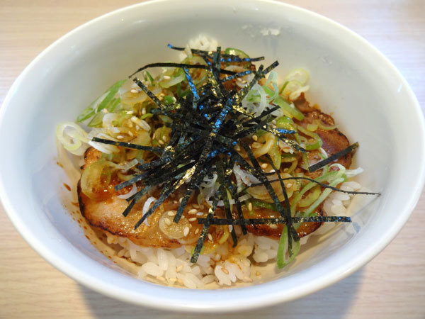 金沢（若松町）：麺屋食堂 剛力で「冷やし梅しそ中華」_b0089578_09155002.jpg