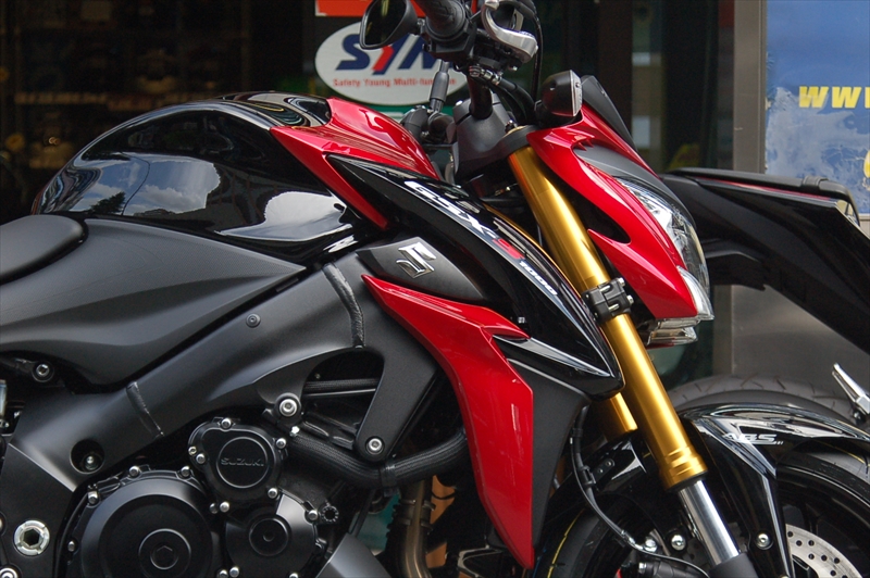 ＳＵＺＵＫＩ　ＧＳＸ－Ｓ１０００　展示中！！_d0099181_11413857.jpg