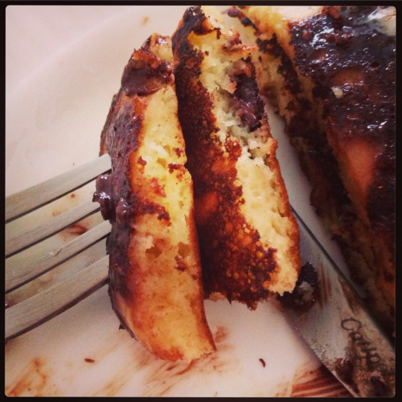 焼き色は強いけどマイナンバーワンのパンケーキ_b0065587_22073096.jpg