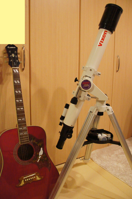 天体望遠鏡と本_c0139591_1659557.jpg
