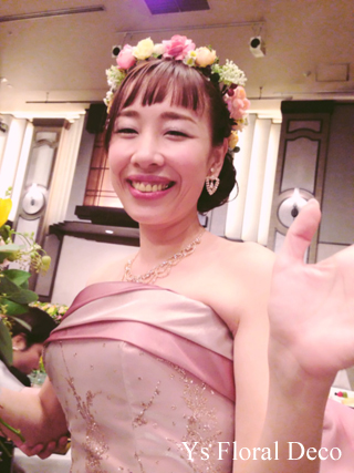ピンク色のドレスにあわせるミックスカラーの花冠_b0113510_10511459.jpg