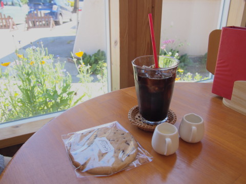 鶏肉のトマト煮込みのランチ：カフェイリス（板柳町）_b0147224_2041225.jpg