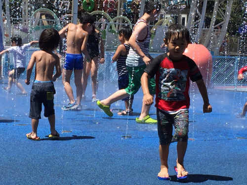 社会人野球で燃える!コドモは水遊びで燃えるる!_d0169072_21324046.jpg