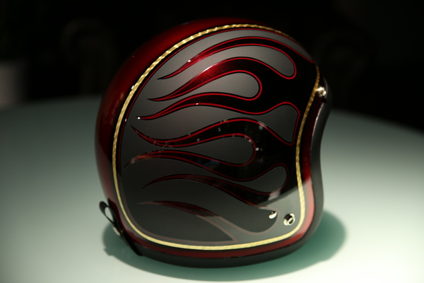 Helmet and guitar paint_d0074074_1305017.jpg
