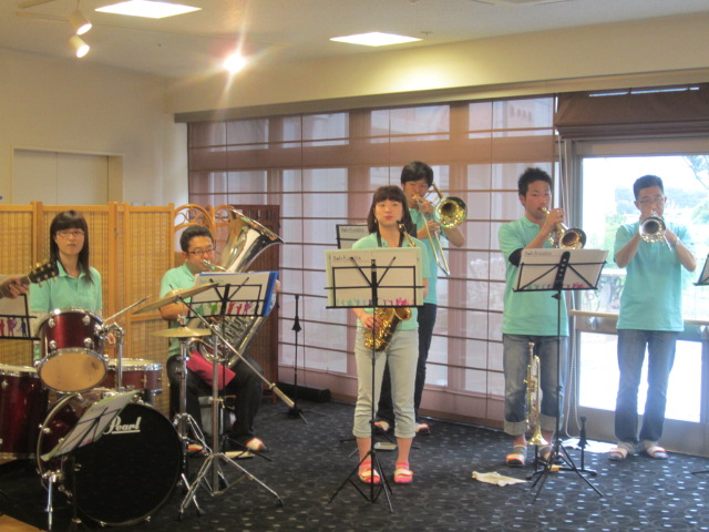 ホーリーナイツ演奏会_e0191174_22161490.jpg