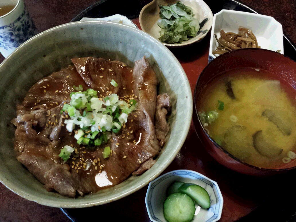 湯来町、古民家の「もみじ」大人ランチ_b0090375_10393848.jpg