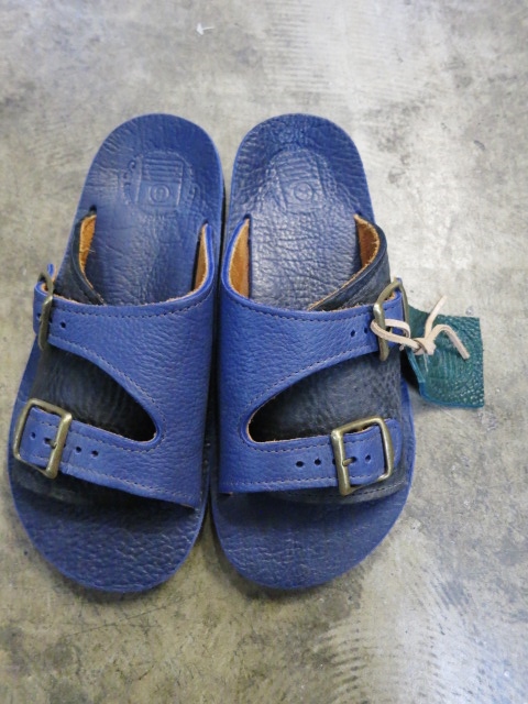 まさに今ですネ。。。THE SANDAL MAN (当店別注色)!★!_d0152280_2247483.jpg