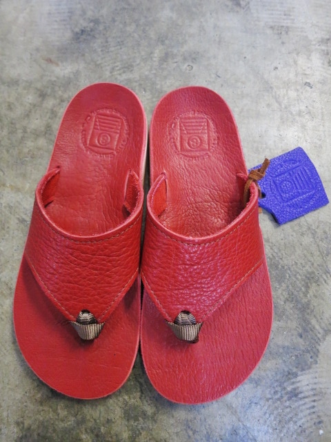 まさに今ですネ。。。THE SANDAL MAN (当店別注色)!★!_d0152280_22564688.jpg