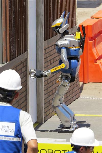 ジョーク一発：米「コソドロボット」大会で韓国優勝、日本惨敗！やはり泥棒技は韓国人が強かった！？_e0171614_8345458.jpg