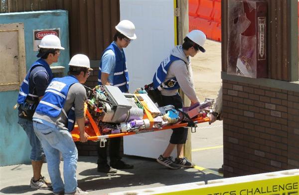 ジョーク一発：米「コソドロボット」大会で韓国優勝、日本惨敗！やはり泥棒技は韓国人が強かった！？_e0171614_8351127.jpg