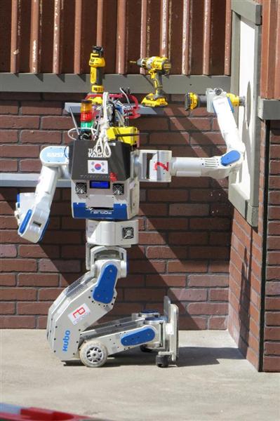 ジョーク一発：米「コソドロボット」大会で韓国優勝、日本惨敗！やはり泥棒技は韓国人が強かった！？_e0171614_8365037.jpg