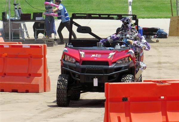 ジョーク一発：米「コソドロボット」大会で韓国優勝、日本惨敗！やはり泥棒技は韓国人が強かった！？_e0171614_8381613.jpg