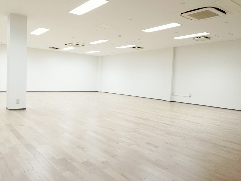 大阪ダンススタジオ改修！_f0300358_1171894.jpg
