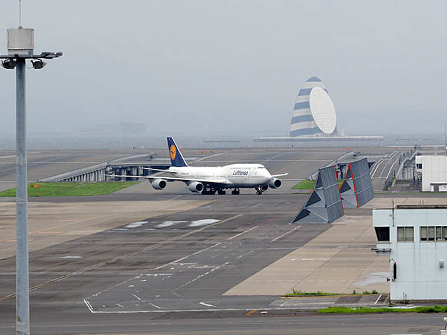 Lufthansa B747-830(D-ABYK)と再会_f0199866_1947918.jpg