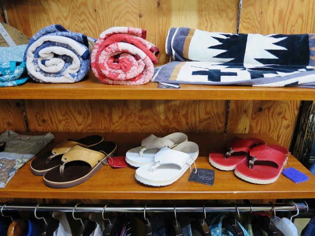 まさに今ですネ。。。THE SANDAL MAN (当店別注色)!★!_d0152280_1444231.jpg
