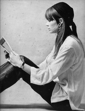 フランソワーズ・アルディ音楽キャリアに幕　Françoise Hardy annonce l\'arrêt de sa carrière musicale_f0301599_05484223.jpg