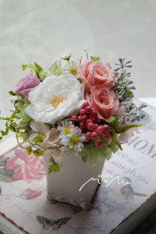 お悔やみに ピンク&ホワイトのお花で_a0136507_22133959.jpg