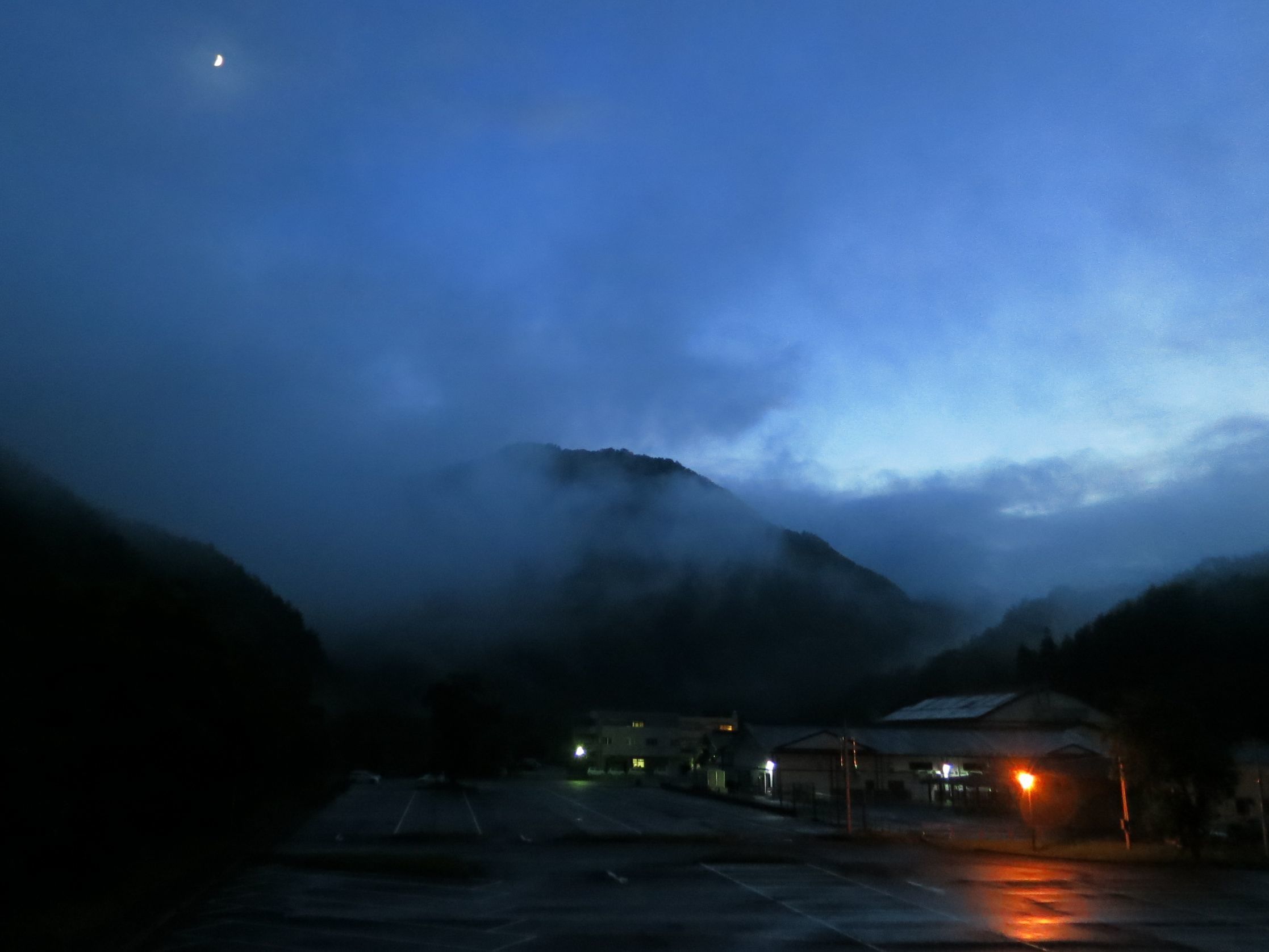 まとまった雨に、大地の喜びが聞こえてきました!_b0206037_13390689.jpg