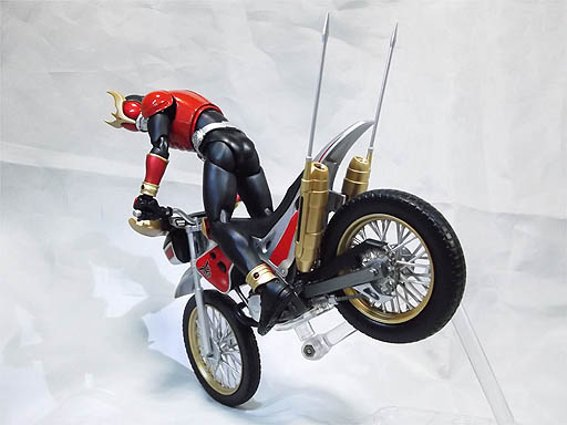 TRCS2000＋Kuuga_f0124763_2154186.jpg