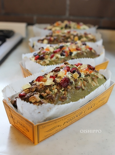 抹茶とホワイトチョコのパウンドケーキ おいしっぽ Oishippo の か和いい 食卓 抹茶とホワイトチョコのパウンドケーキ おいしっぽ Oishippo の か和いい 食卓