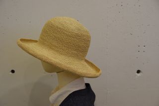 暖かい夏の陽射し に マストなもの 。 _b0110582_20222989.jpg