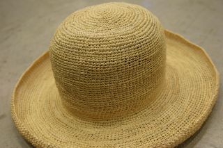 暖かい夏の陽射し に マストなもの 。 _b0110582_20230586.jpg